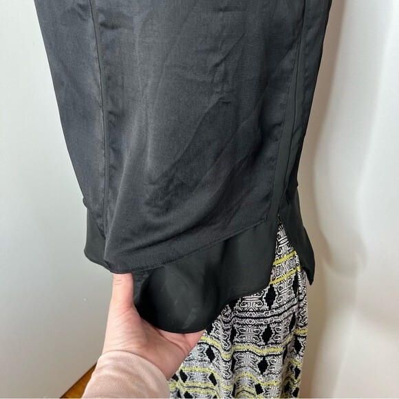 Metaphor Tank Mixed Media Black Layered Sleeveless Top - Picture 3 of 9